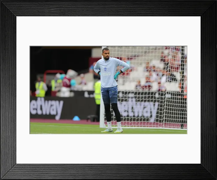 Framed Print : Intense Premier League Clash: West Ham United vs. Brighton and Hove Albion (21st August 2022) Framed Print : Intense Premier League Clash: West Ham United vs. Brighton and Hove Albion (21st August 2022)