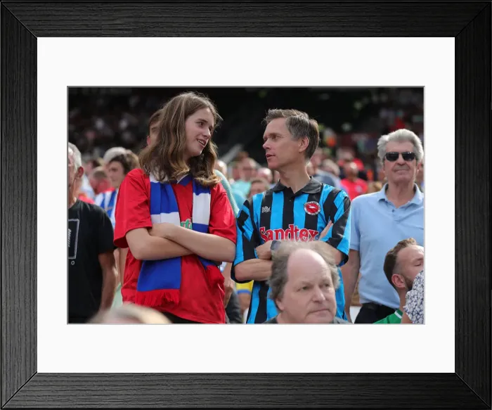 Framed Print : Intense Premier League Clash: West Ham United vs. Brighton and Hove Albion (21st August 2022) Framed Print : Intense Premier League Clash: West Ham United vs. Brighton and Hove Albion (21st August 2022)
