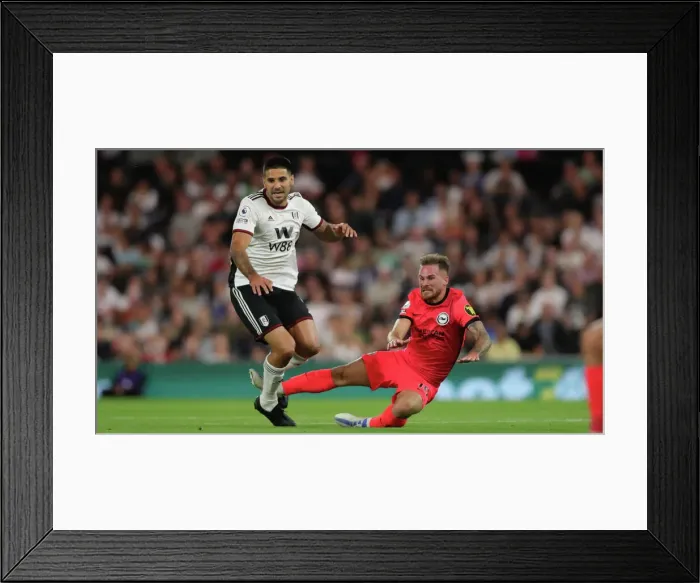 Framed Print : 30AUG22: Premier League Battle - Fulham vs. Brighton & Hove Albion at Craven Cottage Framed Print : 30AUG22: Premier League Battle - Fulham vs. Brighton & Hove Albion at Craven Cottage