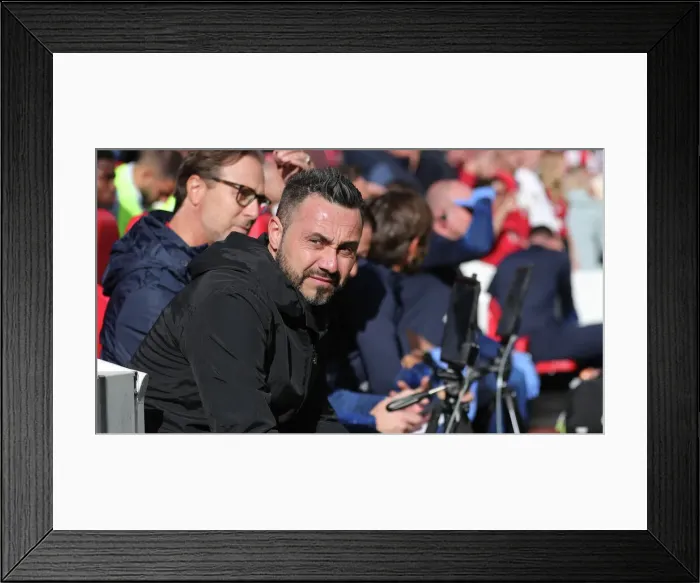 Framed Print : Intense Premier League Showdown: Liverpool vs. Brighton and Hove Albion (1st October 2022) Framed Print : Intense Premier League Showdown: Liverpool vs. Brighton and Hove Albion (1st October 2022)
