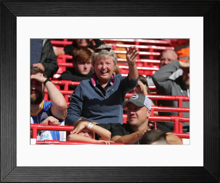 Framed Print : Intense Premier League Showdown: Liverpool vs. Brighton and Hove Albion (1st October 2022) Framed Print : Intense Premier League Showdown: Liverpool vs. Brighton and Hove Albion (1st October 2022)
