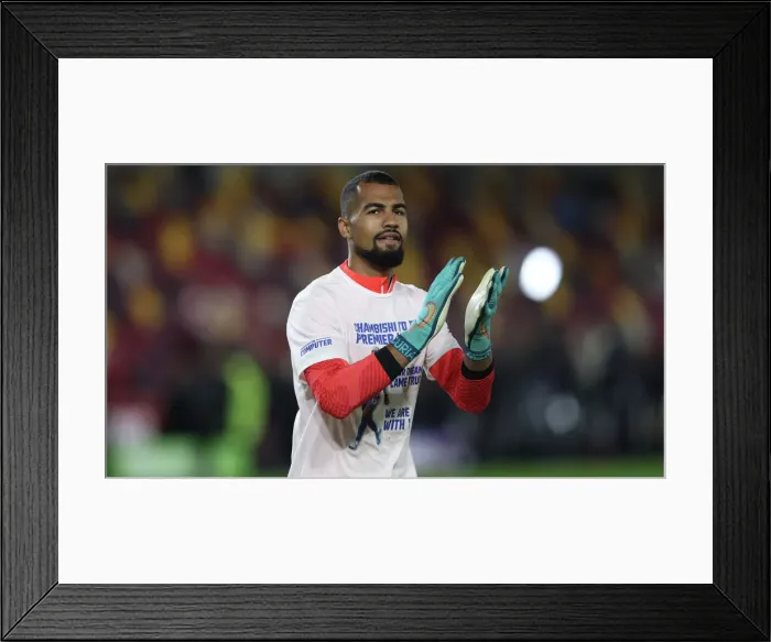 Framed Print : Brentford v Brighton and Hove Albion Premier League 14OCT22 Framed Print : Brentford v Brighton and Hove Albion Premier League 14OCT22