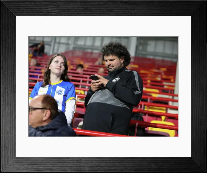 Framed Print : Intense Battle: Brighton and Hove Albion vs. Brentford in the Premier League (14OCT22) Framed Print : Intense Battle: Brighton and Hove Albion vs. Brentford in the Premier League (14OCT22)