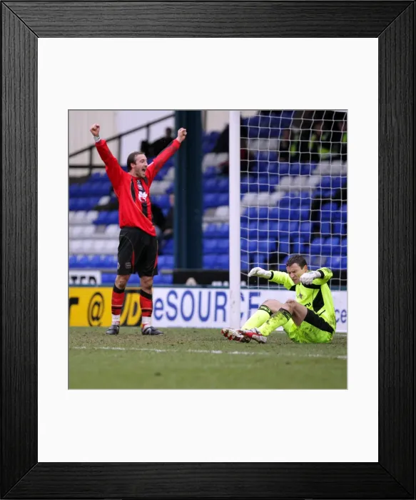 Framed Print : Brighton & Hove Albion 2009-10: Away Games at Oldham Athletic Framed Print : Brighton & Hove Albion 2009-10: Away Games at Oldham Athletic