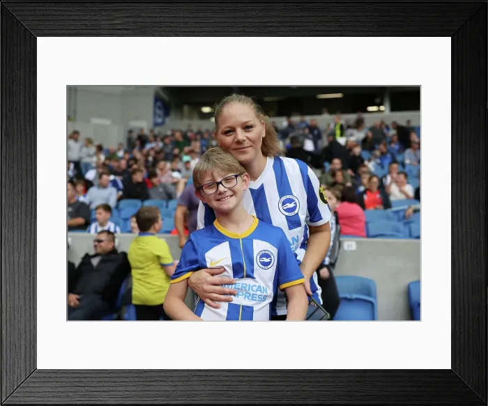 Framed Print : Intense Premier League Showdown: Brighton & Hove Albion vs. Chelsea (29th November 2022) Framed Print : Intense Premier League Showdown: Brighton & Hove Albion vs. Chelsea (29th November 2022)