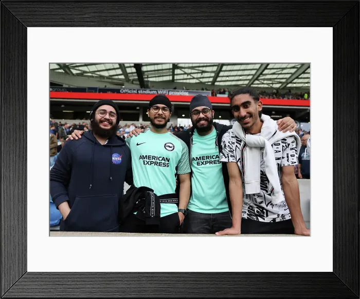 Framed Print : Intense Premier League Clash: Brighton & Hove Albion vs. Chelsea (29OCT22) Framed Print : Intense Premier League Clash: Brighton & Hove Albion vs. Chelsea (29OCT22)