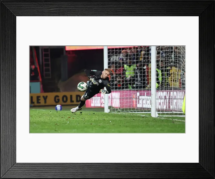 Framed Print : Decisive Moment: Charlton Athletic vs. Brighton and Hove Albion in the Carabao Cup (21DEC22) Framed Print : Decisive Moment: Charlton Athletic vs. Brighton and Hove Albion in the Carabao Cup (21DEC22)