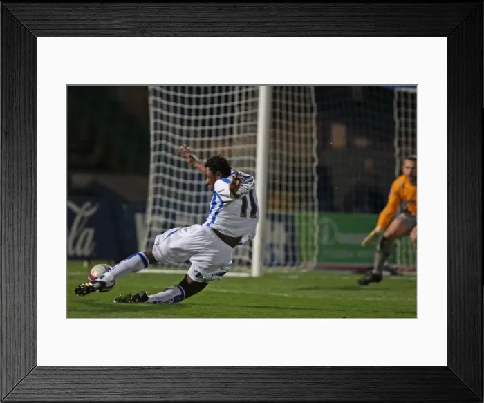 Framed Print : LuaLua-Southampton-4899 Framed Print : LuaLua-Southampton-4899