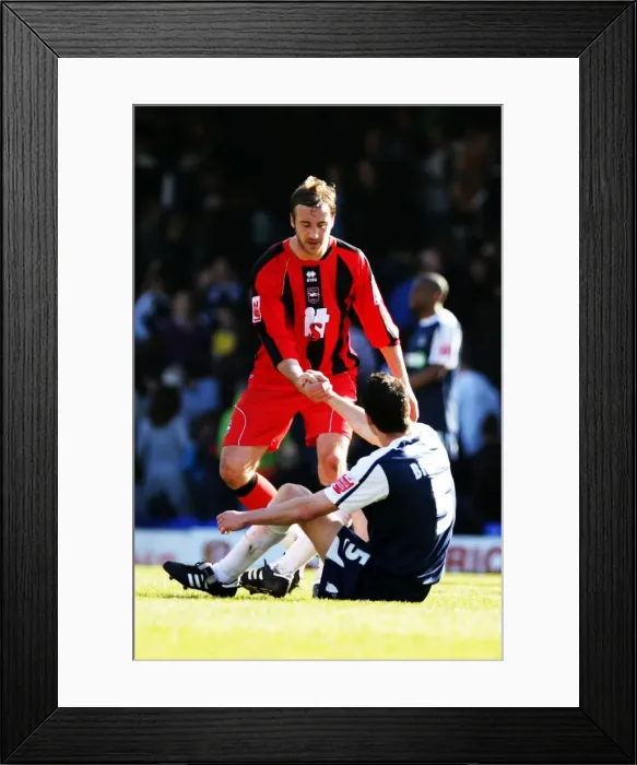 Framed Print : Brighton & Hove Albion FC: 2009-10 Away Season - Southend United Gallery Framed Print : Brighton & Hove Albion FC: 2009-10 Away Season - Southend United Gallery