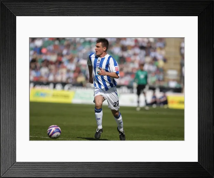 Framed Print : Brighton & Hove Albion vs. Bristol Rovers: 2009-10 Home Match Framed Print : Brighton & Hove Albion vs. Bristol Rovers: 2009-10 Home Match