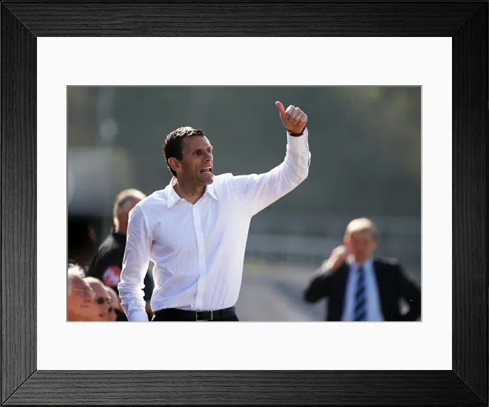 Framed Print : Brighton & Hove Albion vs. Bristol Rovers: 2009-10 Home Match Framed Print : Brighton & Hove Albion vs. Bristol Rovers: 2009-10 Home Match