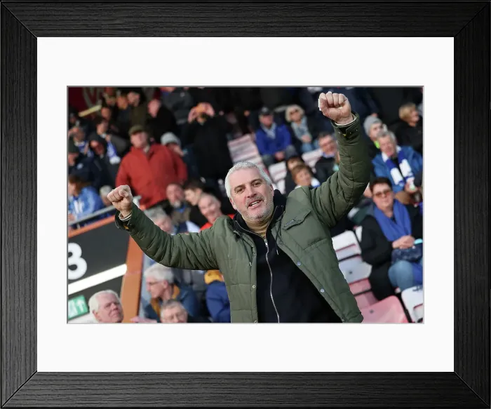 Framed Print : Intense Premier League Clash: Bournemouth vs. Brighton (04APR23) Framed Print : Intense Premier League Clash: Bournemouth vs. Brighton (04APR23)