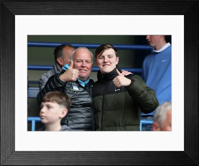 Framed Print : Premier League Battle: Chelsea vs. Brighton & Hove Albion (15APR23) Framed Print : Premier League Battle: Chelsea vs. Brighton & Hove Albion (15APR23)