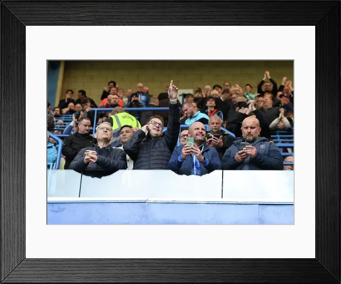 Framed Print : Premier League Battle: Chelsea vs. Brighton & Hove Albion (15APR23) Framed Print : Premier League Battle: Chelsea vs. Brighton & Hove Albion (15APR23)