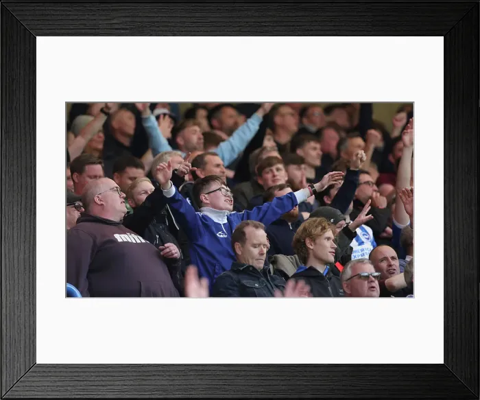Framed Print : Premier League Battle: Chelsea vs. Brighton & Hove Albion (15APR23) Framed Print : Premier League Battle: Chelsea vs. Brighton & Hove Albion (15APR23)