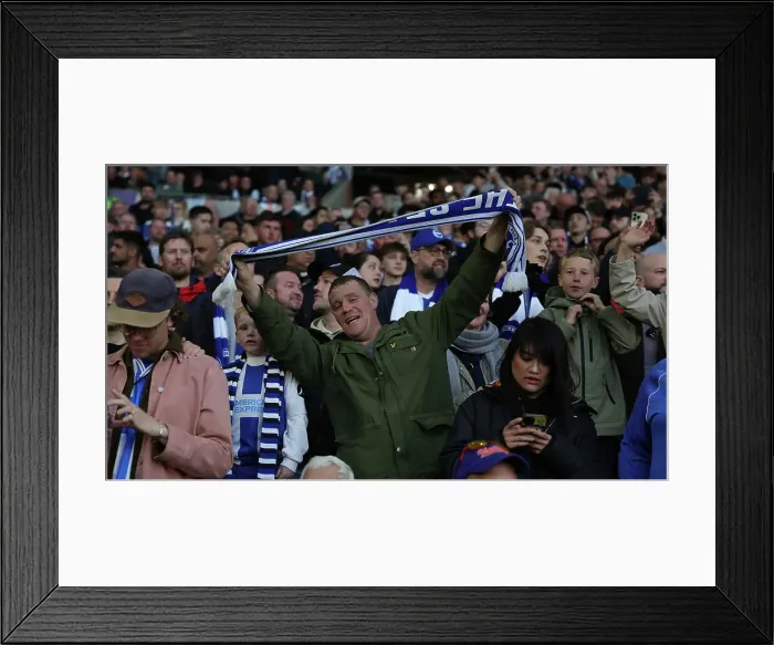Framed Print : Intense Premier League Showdown: Brighton & Hove Albion vs Manchester United (04MAY23)