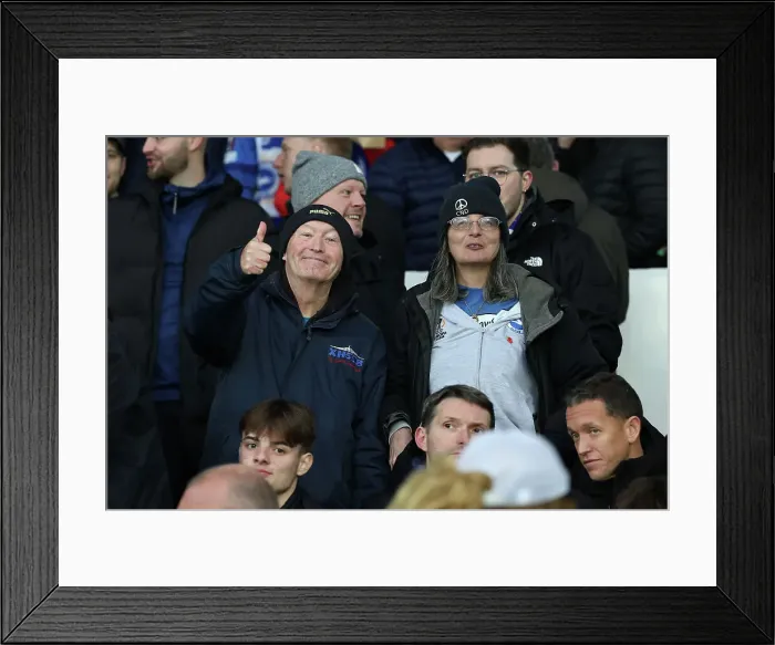 Framed Print : Intense Premier League Showdown: Everton vs. Brighton & Hove Albion at Goodison Park (04NOV23) Framed Print : Intense Premier League Showdown: Everton vs. Brighton & Hove Albion at Goodison Park (04NOV23)