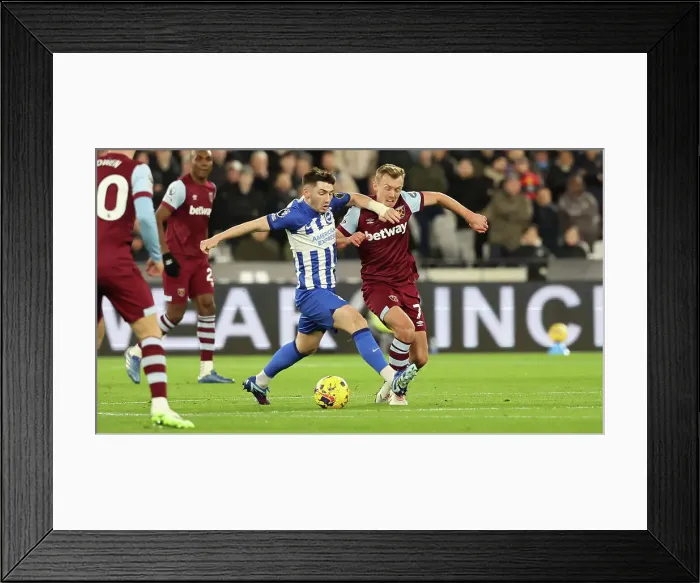 Framed Print : 2nd January 2024: Intense Premier League Clash between West Ham United and Brighton & Hove Albion at London Stadium Framed Print : 2nd January 2024: Intense Premier League Clash between West Ham United and Brighton & Hove Albion at London Stadium