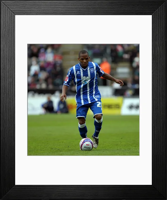 Framed Print : Brighton & Hove Albion: 2009-10 Home Matches - Yeovil Town Framed Print : Brighton & Hove Albion: 2009-10 Home Matches - Yeovil Town