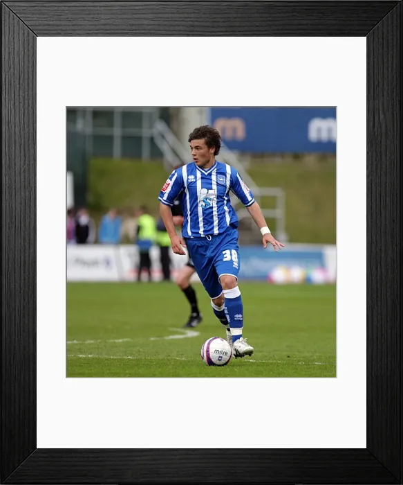 Framed Print : Brighton & Hove Albion: 2009-10 Home Matches vs Yeovil Town Framed Print : Brighton & Hove Albion: 2009-10 Home Matches vs Yeovil Town