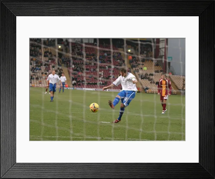 Framed Print : Dean Hammond Framed Print : Dean Hammond