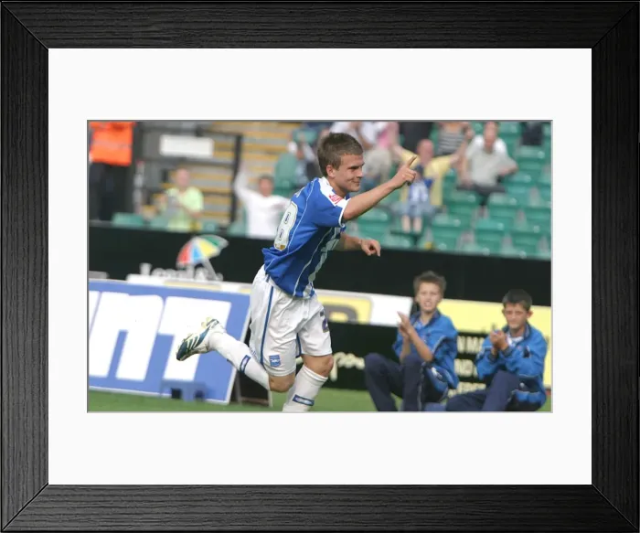 Framed Print : cox goal celbe 01 Framed Print : cox goal celbe 01