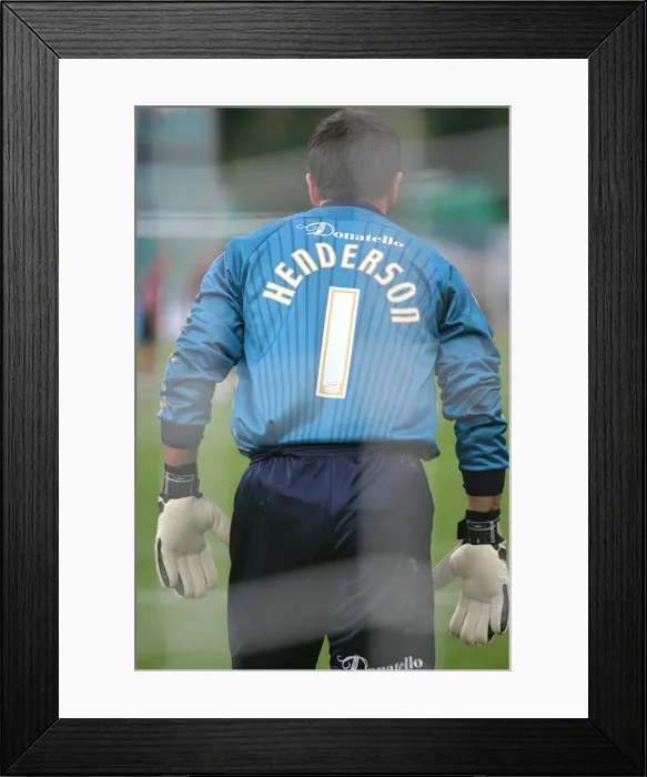 Framed Print : Wayne Henderson: Brighton and Hove Albion's Northampton-Born Goalkeeper Framed Print : Wayne Henderson: Brighton and Hove Albion's Northampton-Born Goalkeeper
