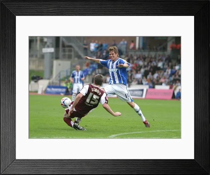 Framed Print : Brighton's Dean Hammond in Action: Brighton and Hove Albion vs Chesterfield at Withdean Stadium Framed Print : Brighton's Dean Hammond in Action: Brighton and Hove Albion vs Chesterfield at Withdean Stadium