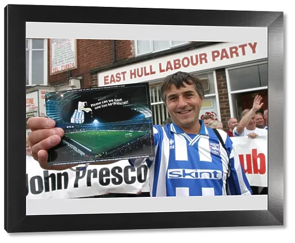 Albion fans deliver giant postcard to East Hull labour party