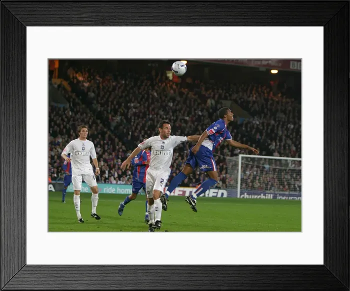 Framed Print : Paul Reid goes up for a header Framed Print : Paul Reid goes up for a header