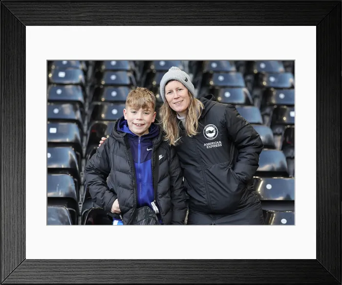 Framed Print : Fulham v Brighton and Hove Albion Premier League 02MAR24 Framed Print : Fulham v Brighton and Hove Albion Premier League 02MAR24