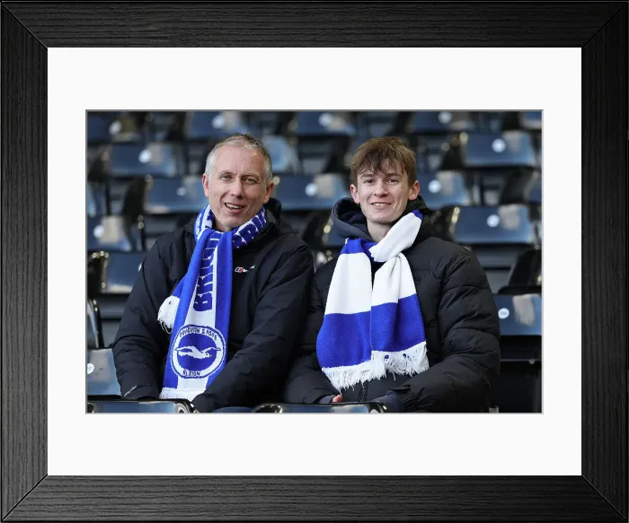 Framed Print : Fulham v Brighton and Hove Albion Premier League 02MAR24 Framed Print : Fulham v Brighton and Hove Albion Premier League 02MAR24
