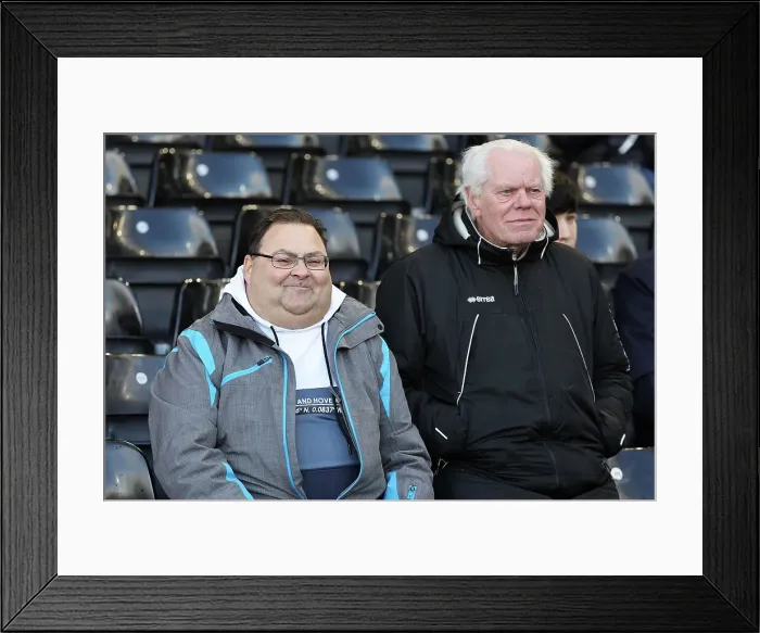 Framed Print : Fulham v Brighton and Hove Albion Premier League 02MAR24 Framed Print : Fulham v Brighton and Hove Albion Premier League 02MAR24