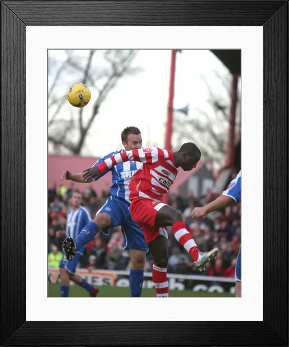 Framed Print : Adam Hinshelwood in an aerial challenge with Jonathan Forte Framed Print : Adam Hinshelwood in an aerial challenge with Jonathan Forte