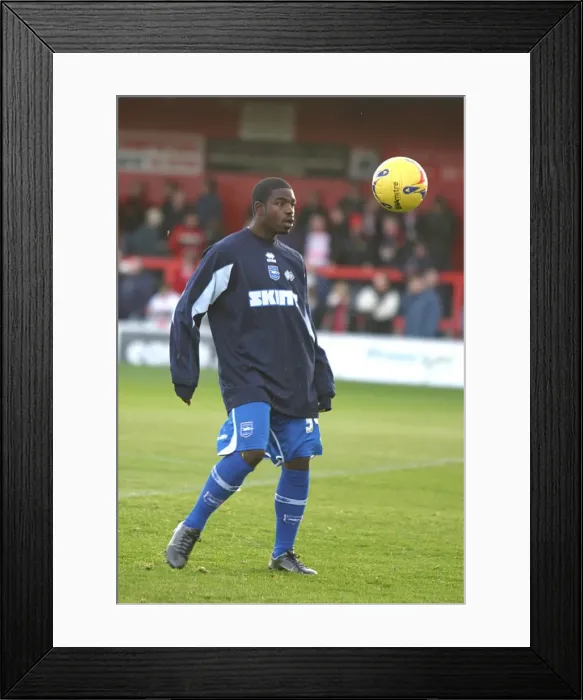 Framed Print : Alastair John warms up before the game Framed Print : Alastair John warms up before the game