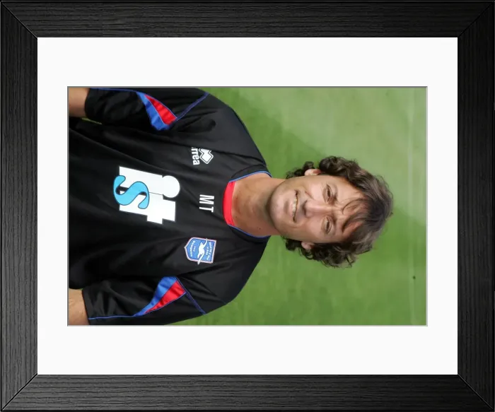 Framed Print : Mauricio Taricco Framed Print : Mauricio Taricco