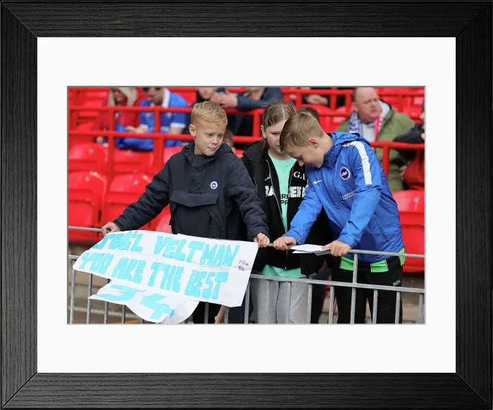 Framed Print : Liverpool v Brighton and Hove Albion Premier League 31MAR24 Framed Print : Liverpool v Brighton and Hove Albion Premier League 31MAR24