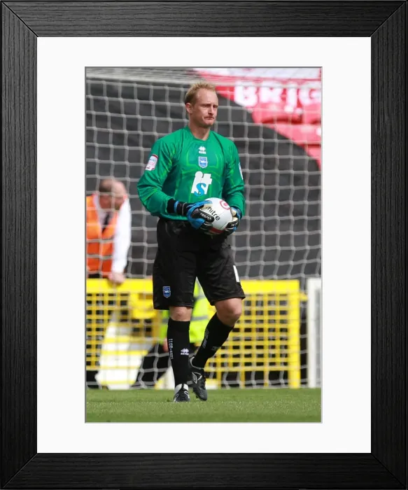Framed Print : Brighton & Hove Albion Away Games 2010-11: Swindon Town Framed Print : Brighton & Hove Albion Away Games 2010-11: Swindon Town