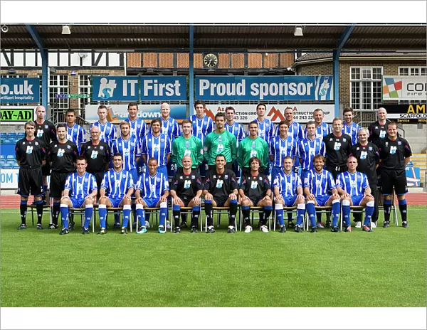 Brighton & Hove Albion FC: 2010-11 First Team Squad and Staff
