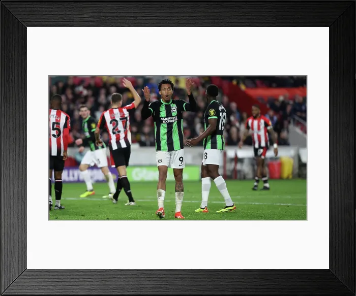 Framed Print : Brentford v Brighton and Hove Albion Premier League 03APR24 Framed Print : Brentford v Brighton and Hove Albion Premier League 03APR24