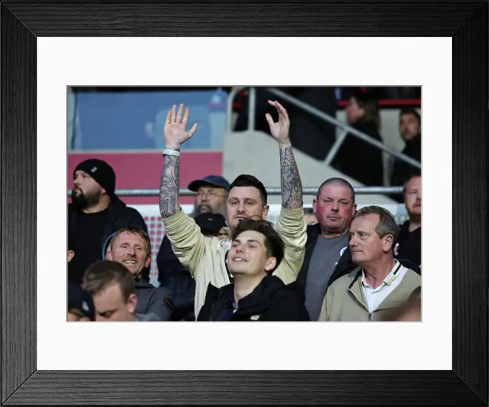 Framed Print : Brentford v Brighton and Hove Albion Premier League 03APR24 Framed Print : Brentford v Brighton and Hove Albion Premier League 03APR24