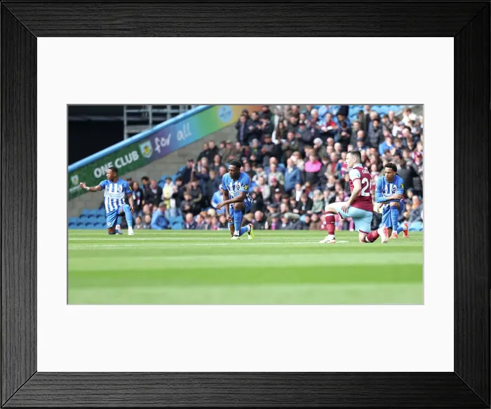 Framed Print : Burnley v Brighton and Hove Albion Premier League 13APR24 Framed Print : Burnley v Brighton and Hove Albion Premier League 13APR24