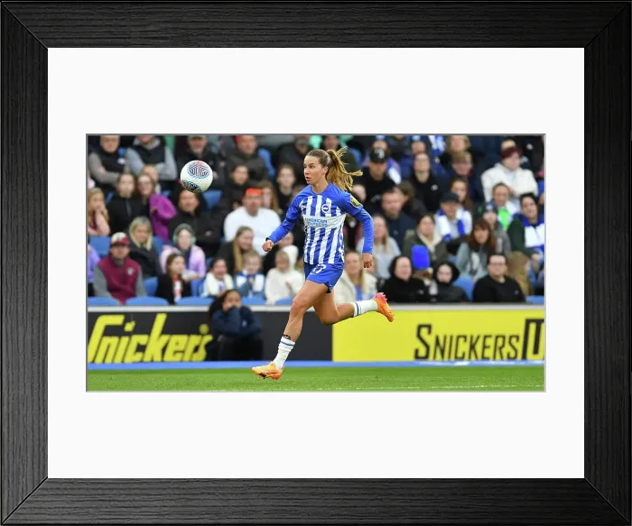 Framed Print : Brighton and Hove Albion Women v Everton Women Women's Super League 19APR24 Framed Print : Brighton and Hove Albion Women v Everton Women Women's Super League 19APR24
