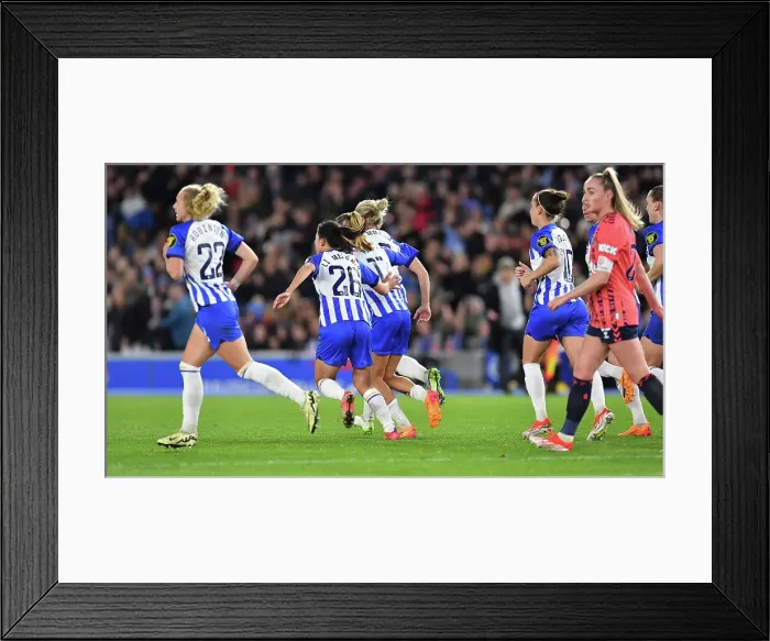 Framed Print : Brighton and Hove Albion Women v Everton Women Women's Super League 19APR24 Framed Print : Brighton and Hove Albion Women v Everton Women Women's Super League 19APR24