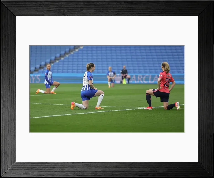 Framed Print : Brighton and Hove Albion Women v Everton Women Women's Super League 19APR24 Framed Print : Brighton and Hove Albion Women v Everton Women Women's Super League 19APR24