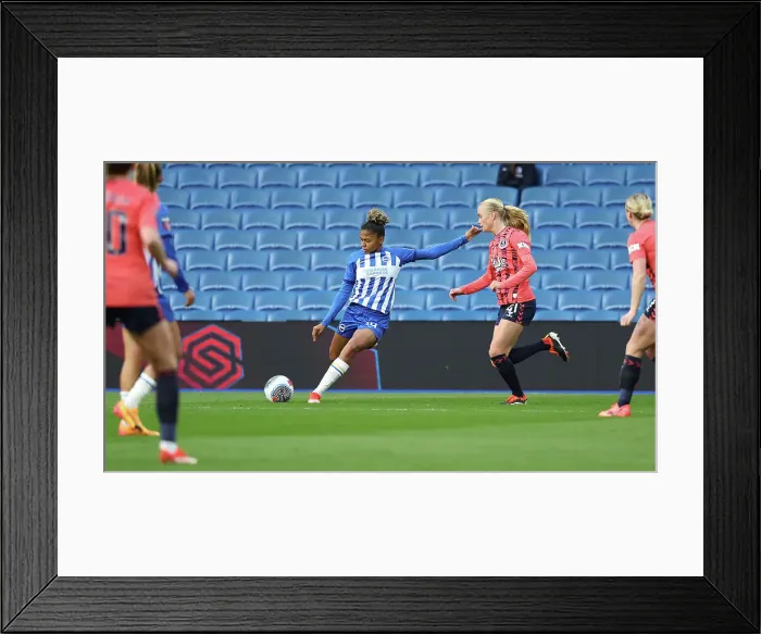 Framed Print : Brighton and Hove Albion Women v Everton Women Women's Super League 19APR24 Framed Print : Brighton and Hove Albion Women v Everton Women Women's Super League 19APR24