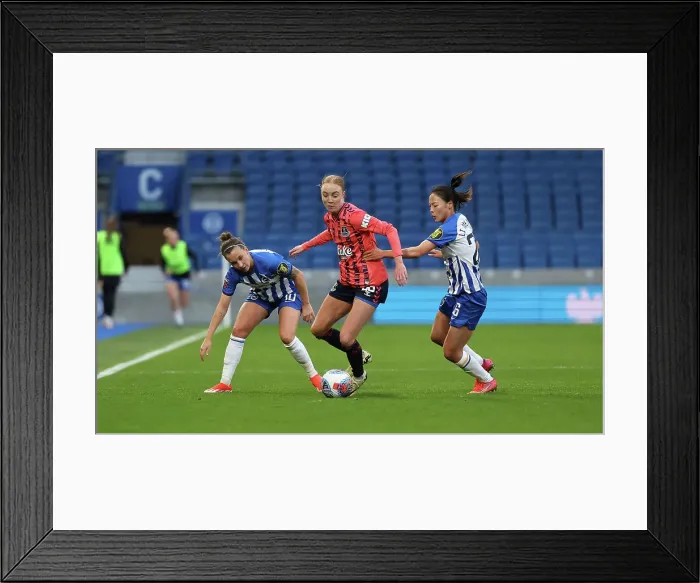 Framed Print : Brighton and Hove Albion Women v Everton Women Women's Super League 19APR24 Framed Print : Brighton and Hove Albion Women v Everton Women Women's Super League 19APR24