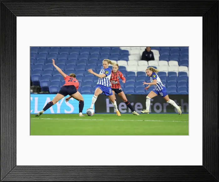 Framed Print : Brighton and Hove Albion Women v Everton Women Women's Super League 19APR24 Framed Print : Brighton and Hove Albion Women v Everton Women Women's Super League 19APR24