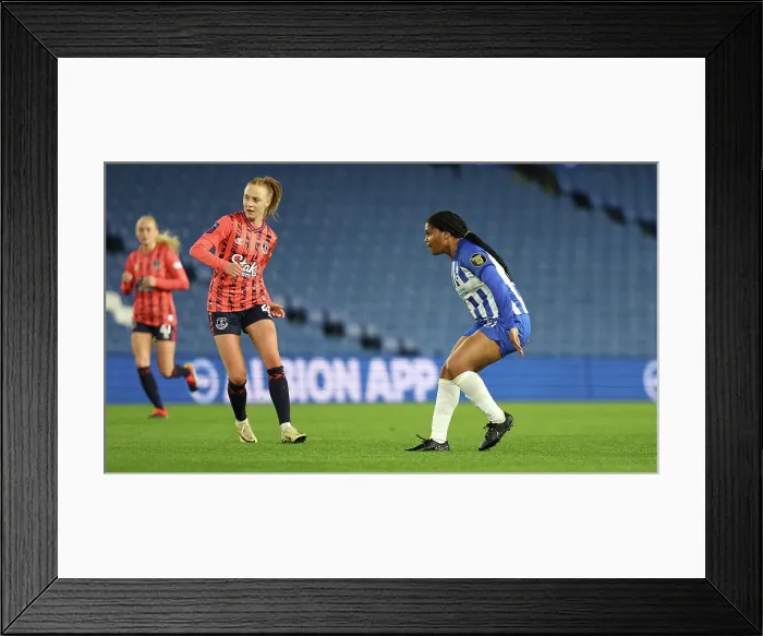 Framed Print : Brighton and Hove Albion Women v Everton Women Women's Super League 19APR24 Framed Print : Brighton and Hove Albion Women v Everton Women Women's Super League 19APR24