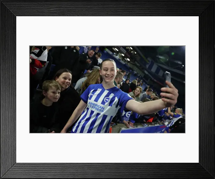 Framed Print : Brighton and Hove Albion Women v Everton Women Women's Super League 19APR24 Framed Print : Brighton and Hove Albion Women v Everton Women Women's Super League 19APR24
